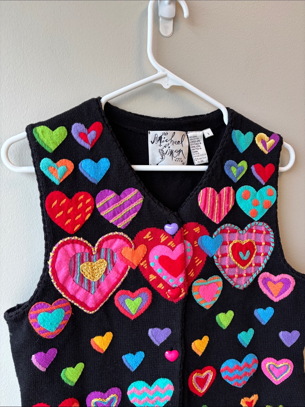 Michael Simon vintage Black Sweater vest with Pink and Yellow Embroidery hearts - Picture 5 of 5